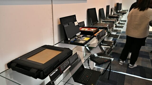 박물관에 전시된 역대 제품 중 일부. (사진=지디넷코리아)