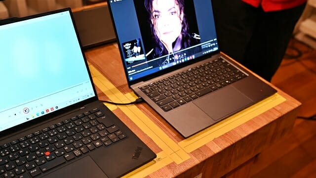 기존 제품과 씽크패드 X9을 이용한 음향 시연 광경. (사진=지디넷코리아)