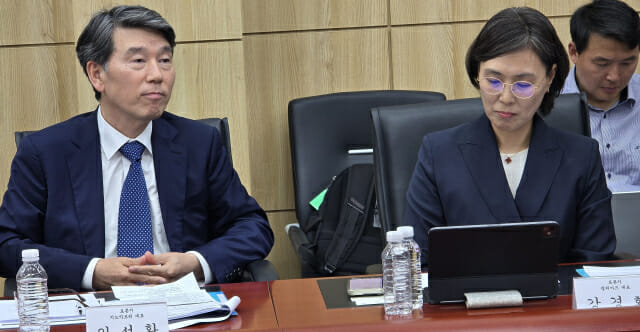 패널토론자 안성환 지노믹트리 대표(왼족)와 강경화 셀리아즈 대표.