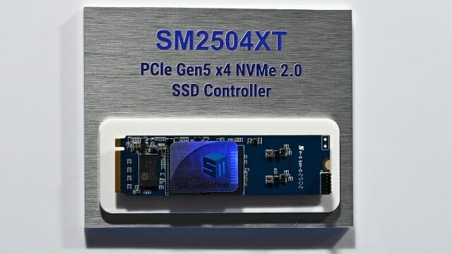 실리콘모션 SM2504XT 탑재 PCI 익스프레스 5.0 SSD 시제품. (사진=지디넷코리아)