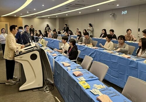 지난 5월24일 강북삼성병원에서 진행된 진료지원간호사 교육에서 의료진이 강의를 하고 있다(제공=강북삼성병원)