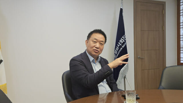 황종성 NIA 원장은 데이터 주권이 외교·안보와 직결된 의제라고 강조했다. (사진=한정호 기자)