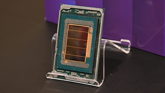 E코어 제온6+(클리어워터 포레스트) 시제품. (사진=지디넷코리아)