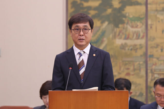 최휘영 문화체육관광부 장관