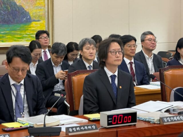 정무위원회 국정감사에 참석한 주병기 공정거래위원장