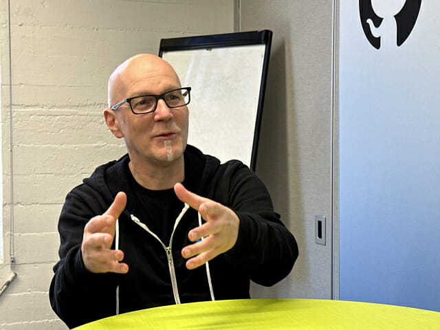 VS 코드가 2015년 출시된 후 지금까지 완전한 오픈소스 개발 체계로 운영됐다.