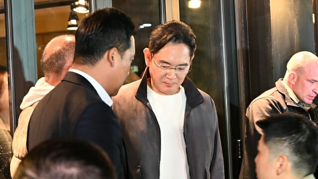 회동 종료 후 소감을 묻는 질문에 답하는 이재용 삼성전자 회장. (사진=지디넷코리아)