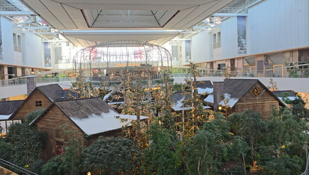 현대백화점 더현대 서울 5층 사운즈 포레스트 '크리스마스 빌리지'