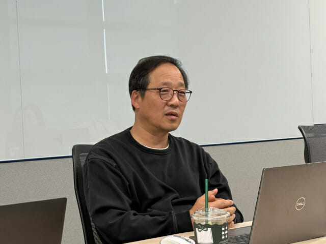 이경준 대표가 아카마이와 엔비디아 협력에 대해 설명하고 있다.