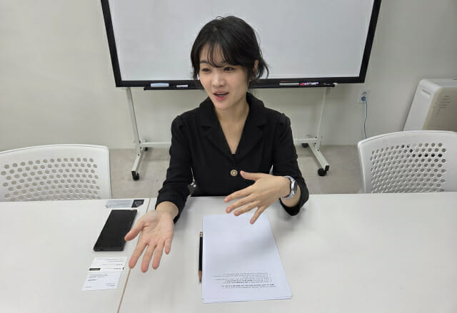 박진아 에이블런 대표가 뤼튼과의 협업 배경에 대해 소개하고 있다. (사진=지디넷코리아)