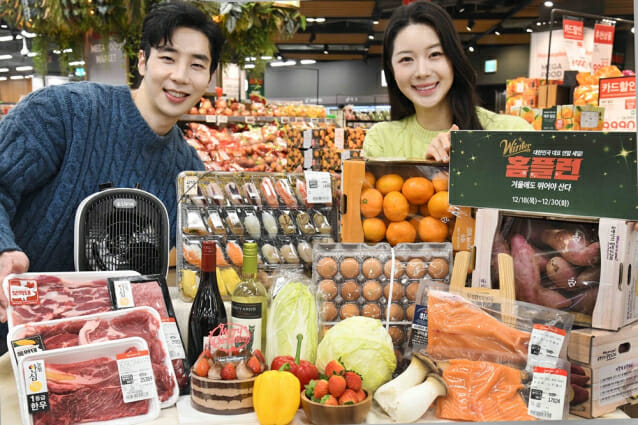"삼겹살 990원·한우 반값"…홈플러스, ‘윈터 홈플런’ 시작
