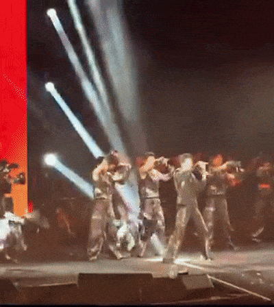 로봇, 백댄서로 변신…‘공중제비’도 멋지게 해냈다