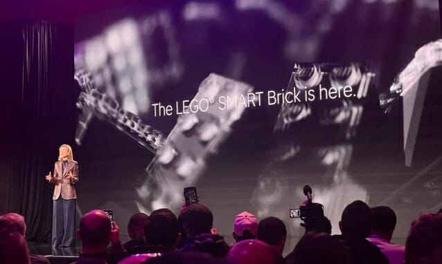 만들고 끝이 아니다…레고가 CES서 꺼낸 '차세대 장난감'