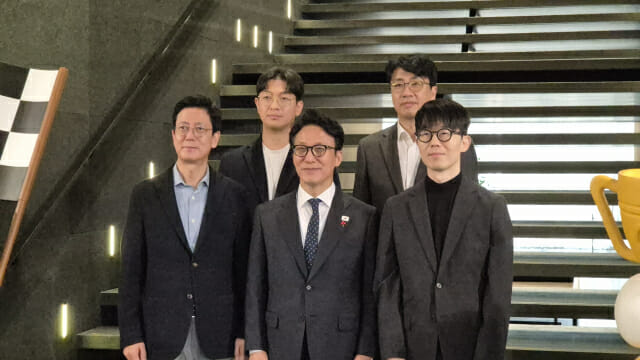 김민석 국무총리, 넥슨 사옥 방문…세계 3위 게임 강국 의지 밝혀