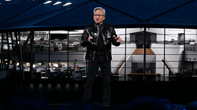 CES 2026 기조연설에 참석한 젠슨 황 엔비디아 CEO. (사진=지디넷코리아)