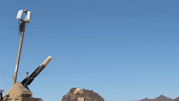 [영상] 한 방에 우수수…美 육군, 드론 떼 격추하는 드론 공개