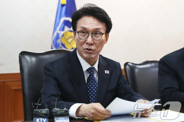 김민석 총리 "가짜뉴스로 선거 공정성 저해, 엄정 대응"