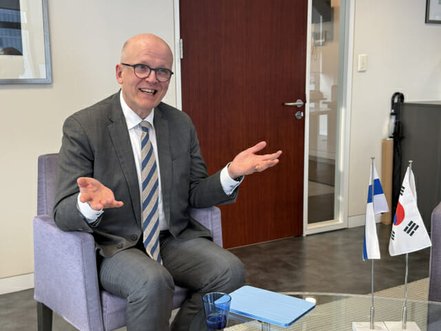 안띠 바사라 외교부 기술특사.