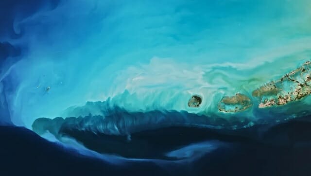 우주에서 찍힌 ‘바다 속 그림’…정체는 북극 한파 [우주서 본 지구]