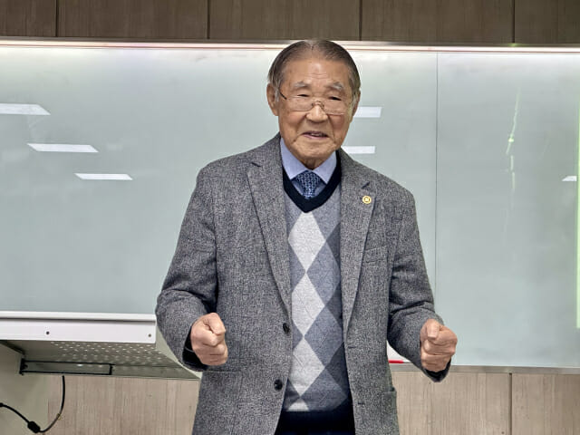 이재우 석좌교수가 한국 보안 실상에 대해 설명하고 있다.