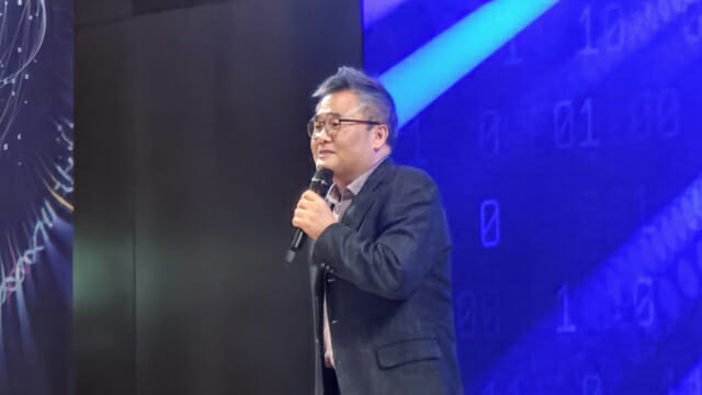 이병각 KTNF 상무가 발표를 하고 있다.