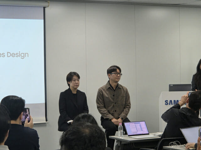 (왼쪽부터) 이지영 삼성전자 MX사업부 디자인팀 상무, 송준영 삼성전자 MX사업부 디자인팀 그룹장.(사진=지디넷코리아)