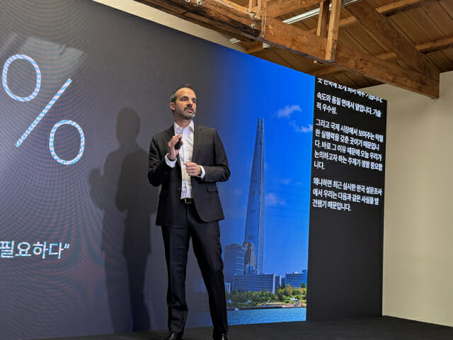 가이올라스 CPO는 차세대 '딥엘 번역 플랫폼'도 공개했다.