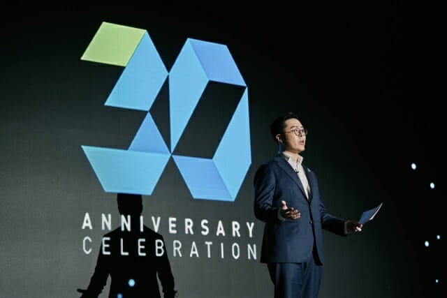 이수그룹 출범 30주년 기념식에서 ㈜이수 김세민 대표이사가 미래전략과 핵심가치를 발표하고 있다. (사진=이수그룹)