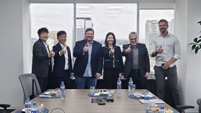 '李 순방 동행' 팀네이버, 브라질 SDC·TDC 경영진과 회동