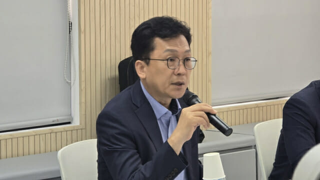 이병권 중소벤처기업부 2차관이 25일 서울 여의도 중소벤처기업진흥공단 수도권지원센터에서 열린 홈플러스 협력·입점업체 간담회에서 말하고 있다. (사진=지디넷코리아)