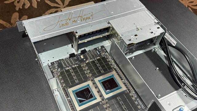 엔비디아 88코어 베라 CPU 기반 서버 시스템 시제품. (사진=지디넷코리아)